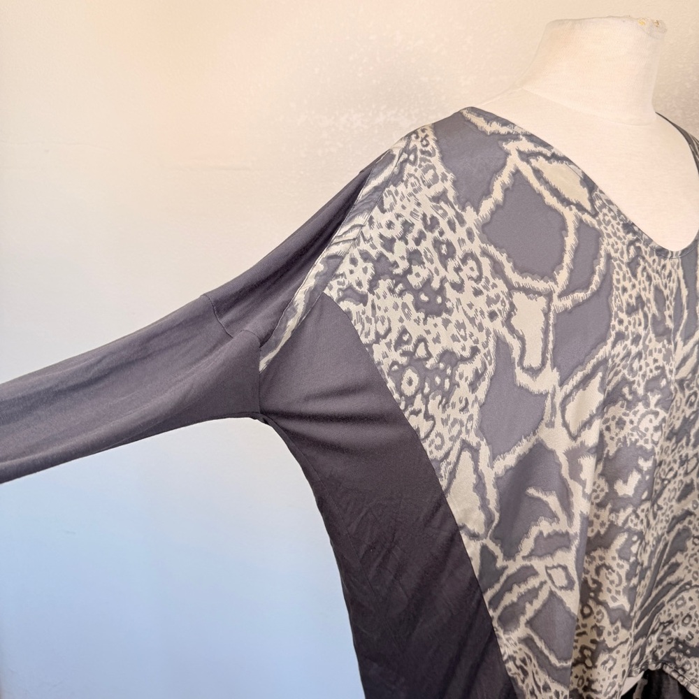BIYA Johnny Was Silk Oversized Leopard Cheetah Top Blouse Small - Picture 3 of 6